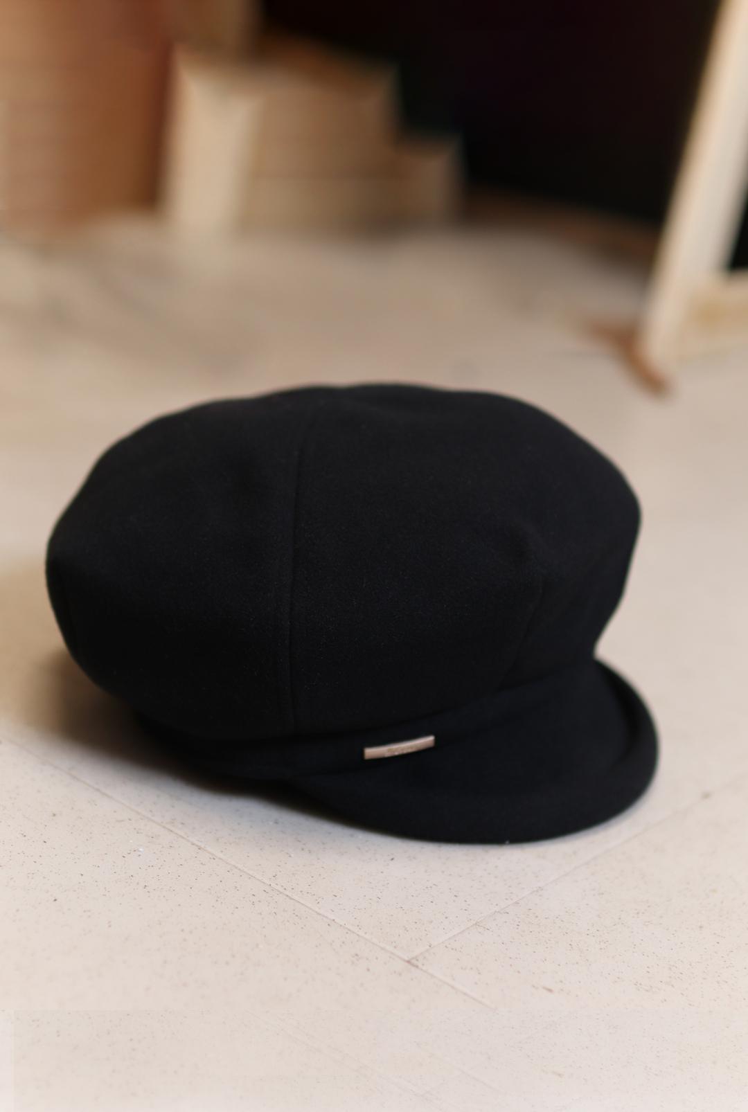 Black hat side